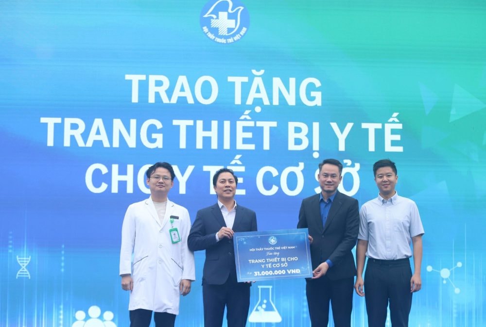 Thầy thuốc trẻ chung tay nâng cao chất lượng chăm sóc sức khỏe Nhân dân