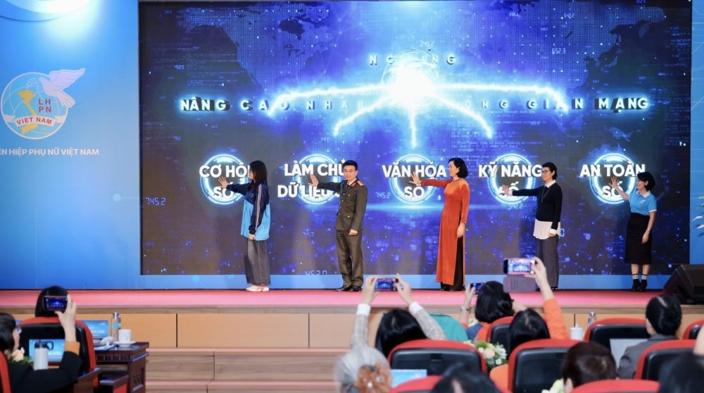 Phụ nữ làm chủ không gian số: Vai trò dẫn dắt của Hội Liên hiệp Phụ nữ Việt Nam