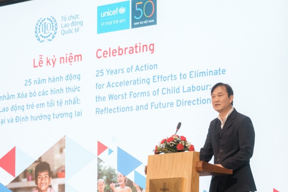 Kỷ niệm 25 năm Công ước 182: Việt Nam kiên định bảo vệ trẻ em, hướng tới phát triển bền vững Kỷ niệm 25 năm Công ước 182: Việt Nam kiên định bảo vệ trẻ em, hướng tới phát triển bền vững