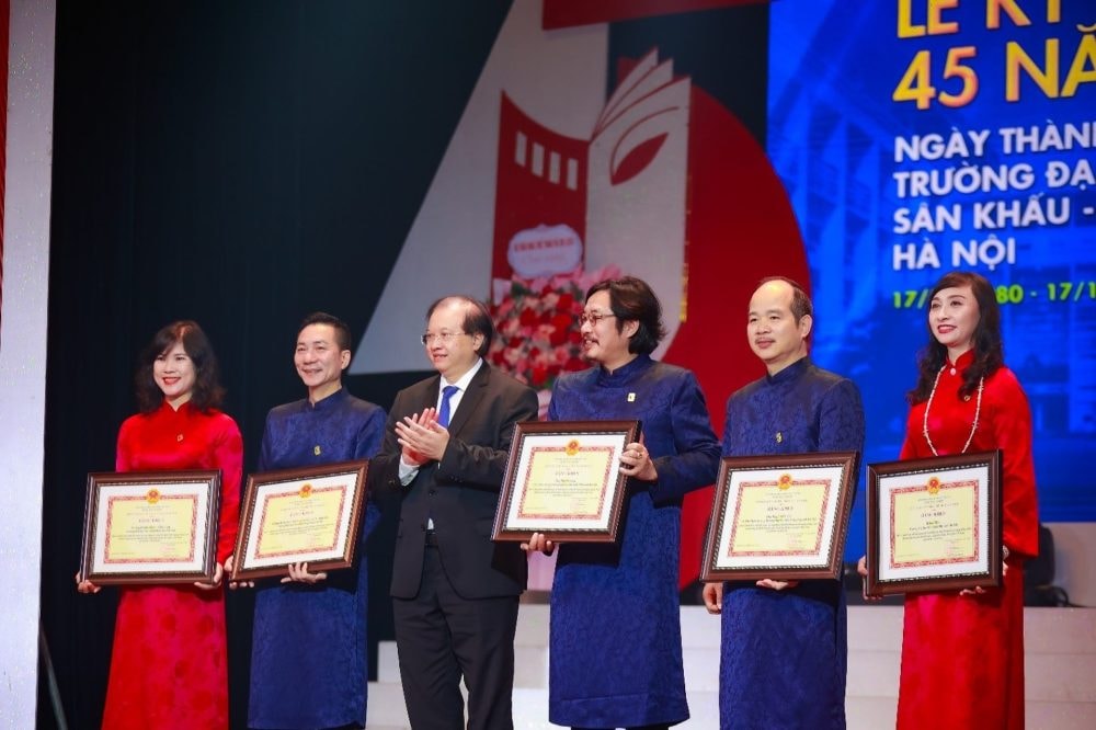 Trường Đại học Sân khấu – Điện ảnh Hà Nội kỷ niệm 45 năm thành lập