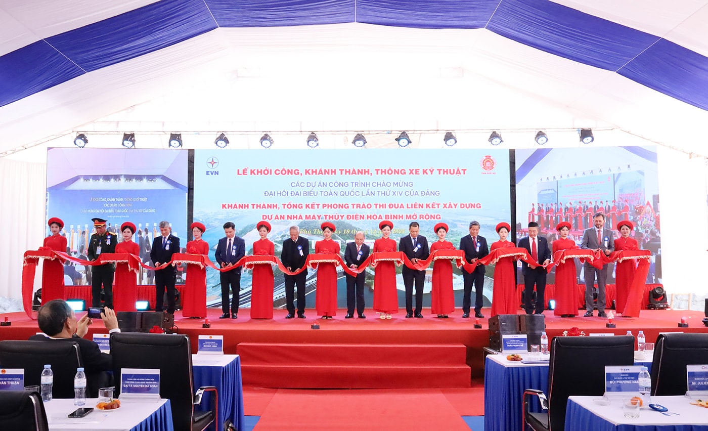 Cắt băng khánh thành Dự án NM Thuỷ điện Hoà Bình mr