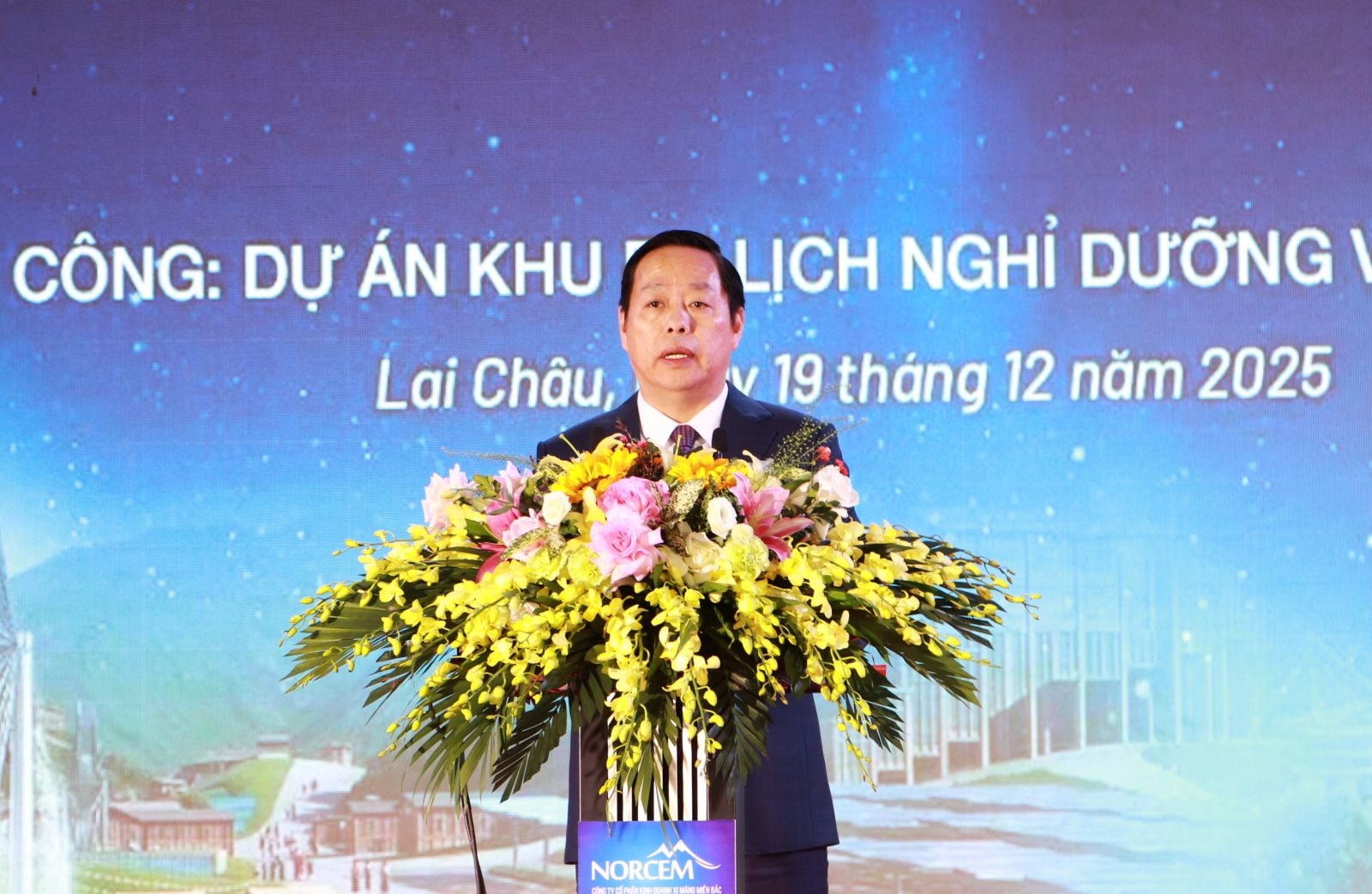 Chủ tịch UBND tỉnh Lai Châu Hà Quang Trung phát biểu tại Lễ khởi công.