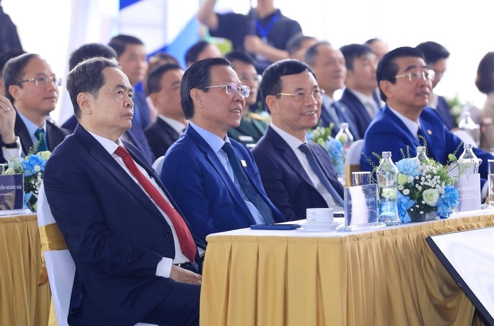 Khởi công Dự án Đầu tư xây dựng Trục Đại lộ Cảnh quan sông Hồng