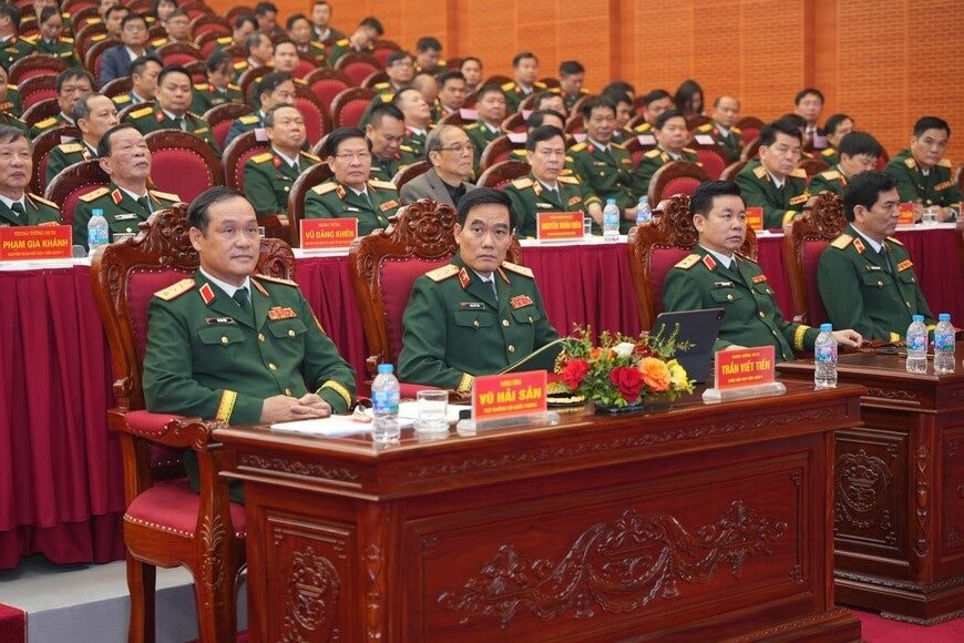 Bệnh viện Quân y 103 đón nhận danh hiệu Anh hùng LLVTND lần thứ tư Bệnh viện Quân y 103 đón nhận danh hiệu Anh hùng LLVTND lần thứ tư