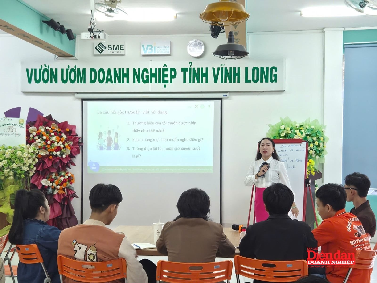 Giảng viên chia sẻ sâu về thiết kế kế hoạch truyền thông