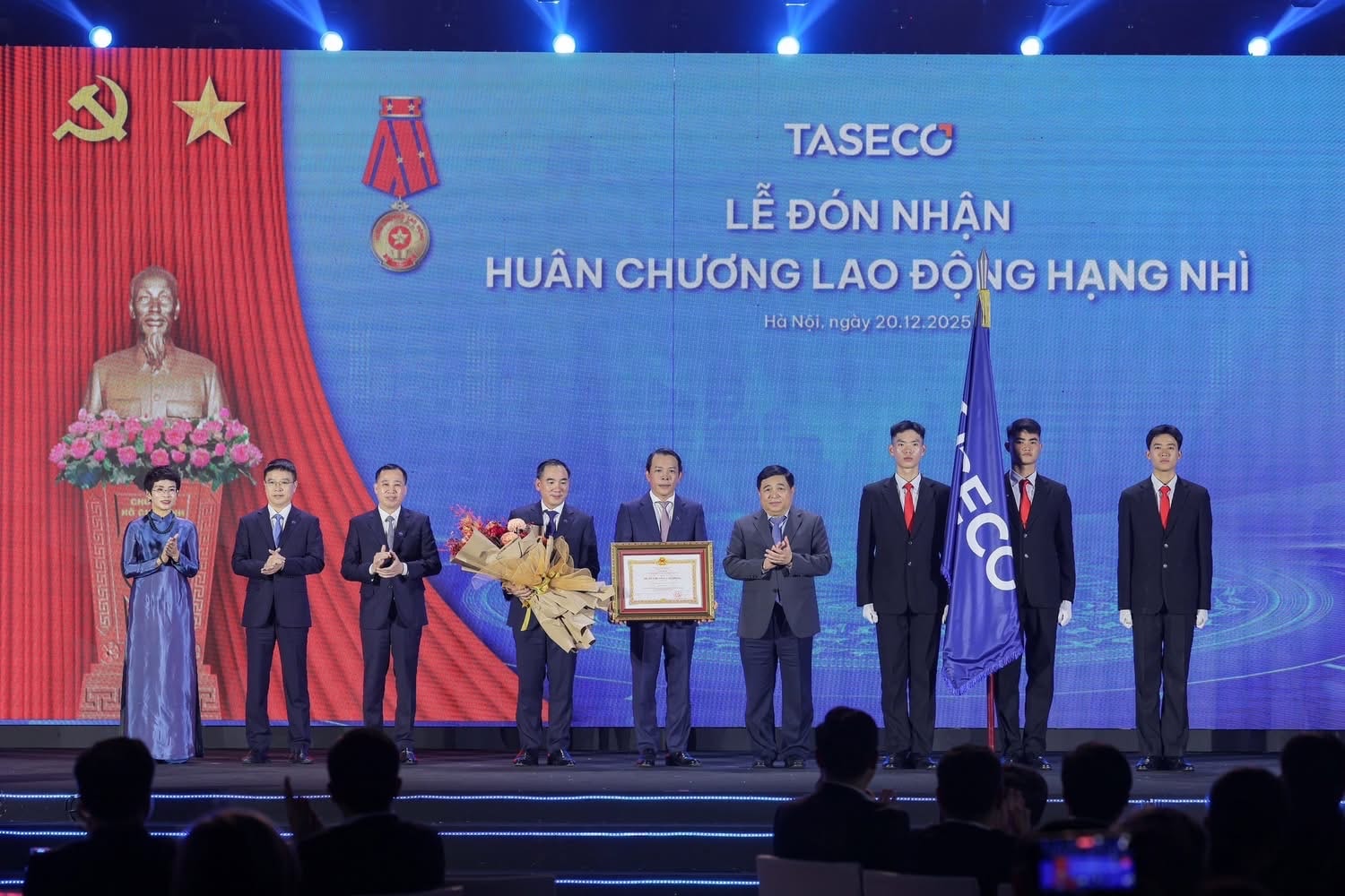 Taseco Group đón nhận Huân chương Lao động hạng Nhì: Hành trình "đồng hành, thấu hiểu và kiến tạo giá trị bền vững"