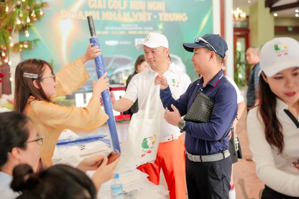 Giải Golf Doanh nhân Hữu nghị Việt – Trung 2025 thành công tốt đẹp