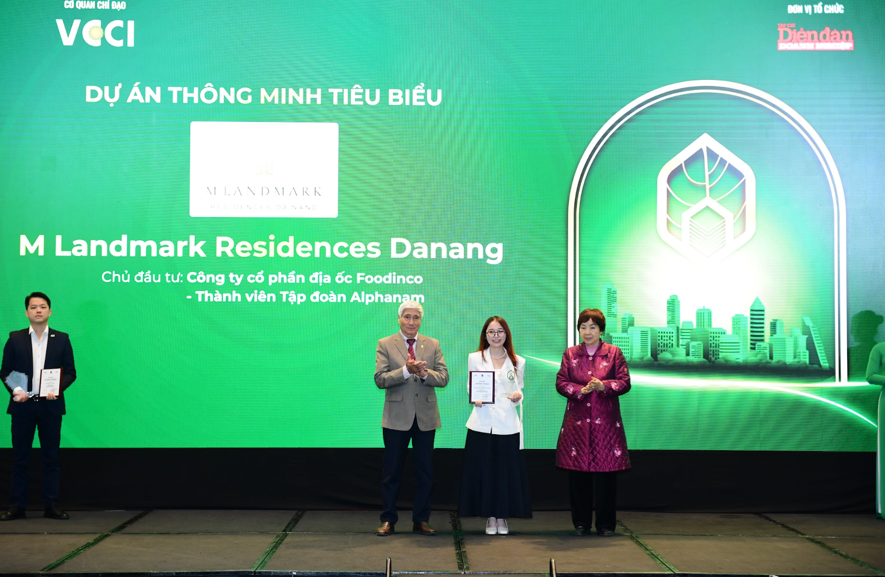 Ảnh chụp Màn hình 2025-12-25 lúc 10.47.54 CH