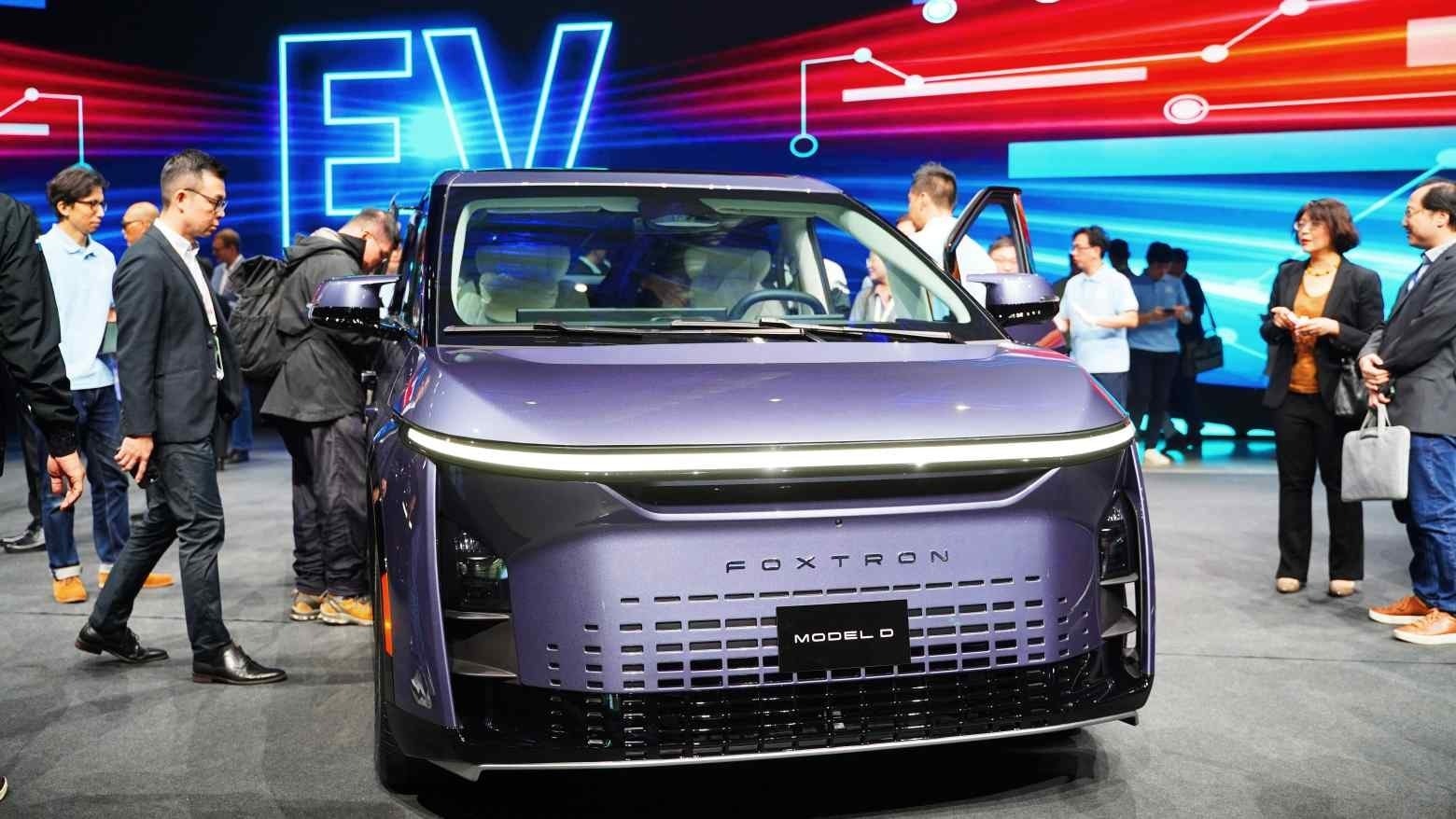 Nhà gia công iPhone làm thương hiệu xe điện riêng