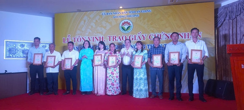 gen-n-San pham cong nghiep nong thon tieu bieu