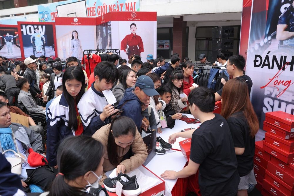 AVIWIN đồng hành cùng ‘Tủ thời trang tử tế’: Lan tỏa giá trị nhân văn từ triết lý kinh doanh bền vững