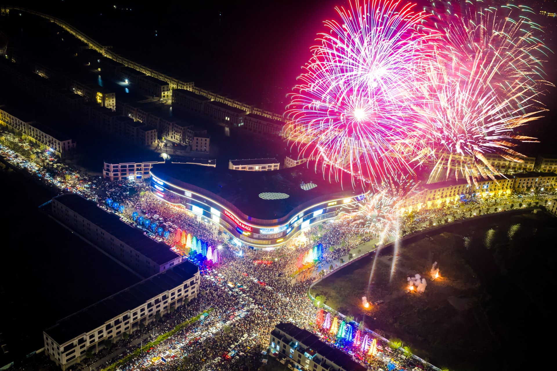 ẢNH 4_Pháo hoa Vũ Yên