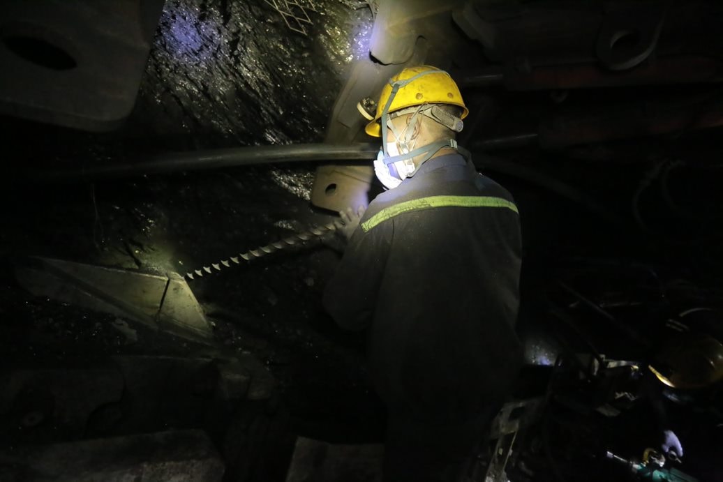 A1. Khai thác than tại Than Hà Lầm