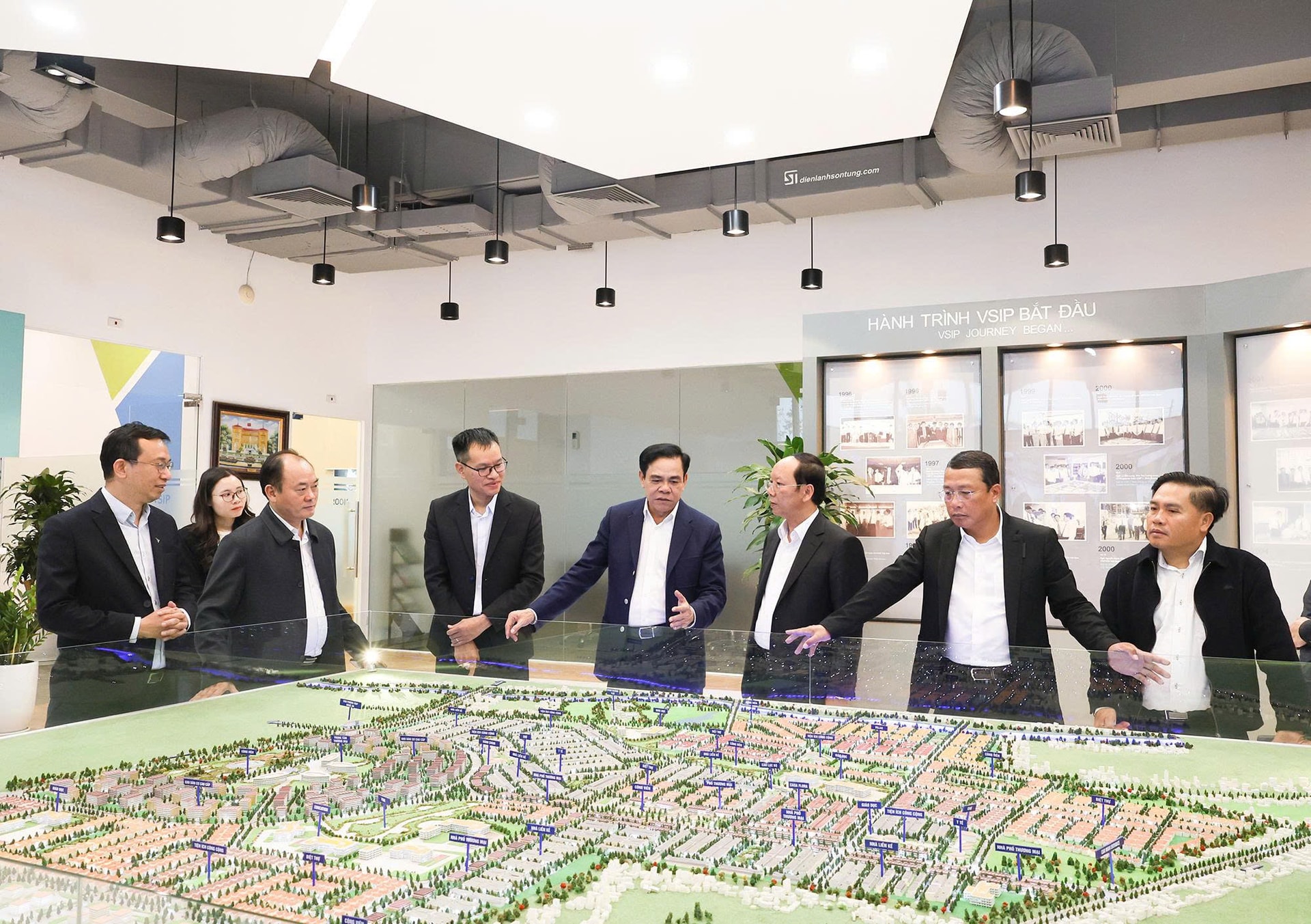 Chủ tịch UBND tỉnh Võ Trọng Hải cho biết tỉnh luôn sẵn sàng đồng hành cùng các doanh nghiệp vì sự phát triển chung 