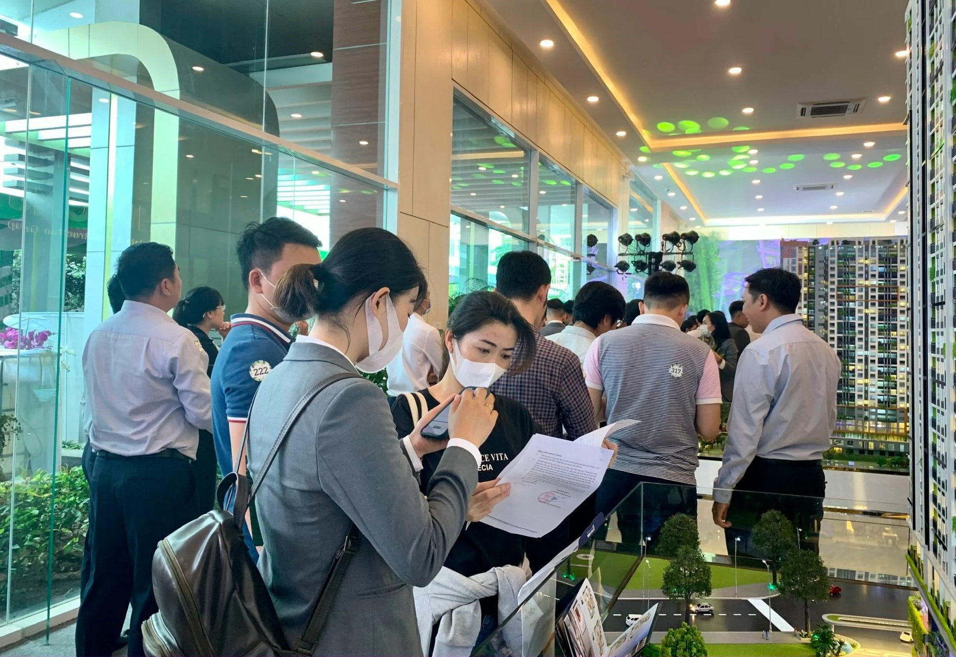 Dòng tiền đầu tư áp đảo thị trường bất động sản