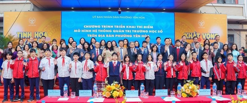 Trường Đại học Kinh tế phối hợp thí điểm, chuyển giao Hệ thống Quản trị Trường học số tại Trường THCS Cầu Giấy