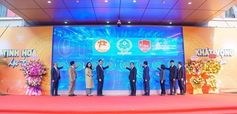 Trường Đại học Kinh tế phối hợp thí điểm, chuyển giao Hệ thống Quản trị Trường học số tại Trường THCS Cầu Giấy