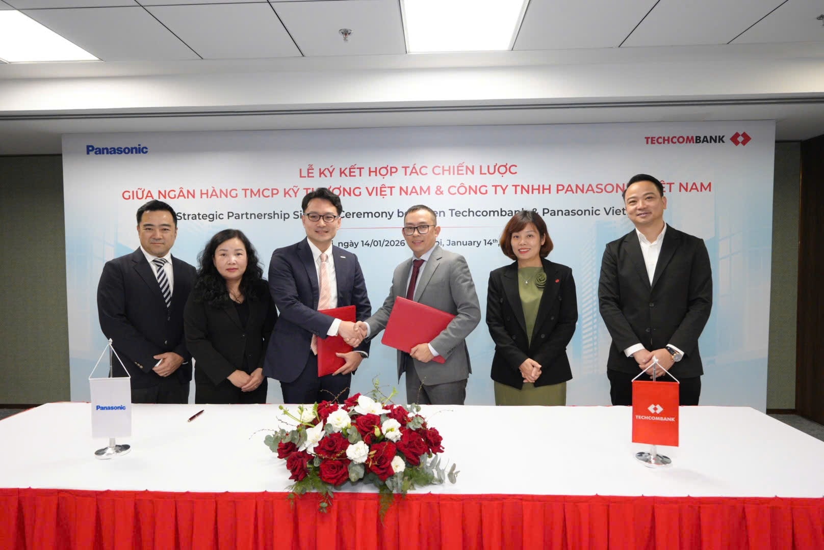 Panasonic cùng Techcombank hỗ trợ khách hàng dễ dàng tiếp cận các sản phẩm và giải pháp điện gia dụng chất lượng cao, đồng thời hỗ trợ hệ thống phân phối và đối tác kinh doanh trên toàn quốc