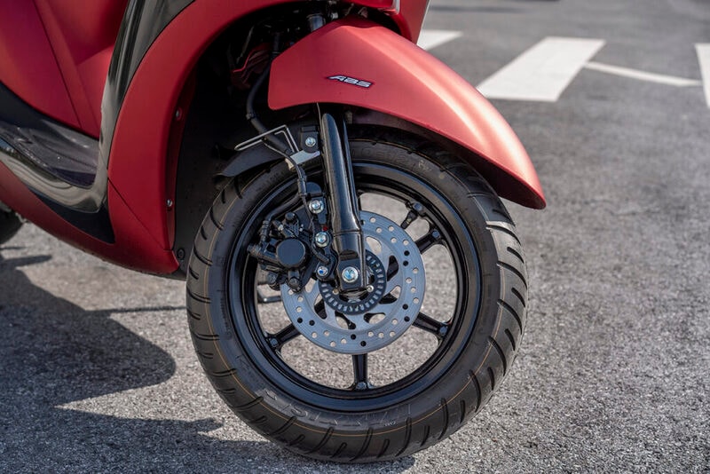 Phanh-ABS-xe-Grande-1024x683 (1)