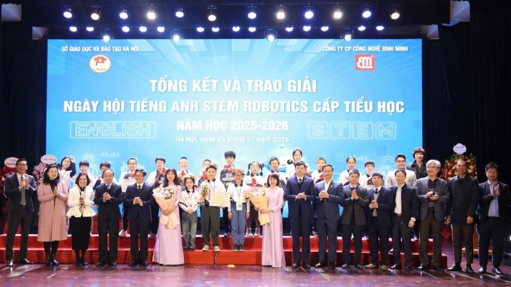 Ngày hội Tiếng Anh STEM Robotics: Mô hình hợp tác công – tư thúc đẩy giáo dục số ở bậc Tiểu học Hà Nội