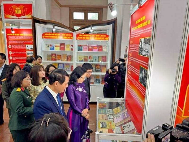 Triển lãm tư liệu “Đảng Cộng sản Việt Nam qua các kỳ Đại hội” – Dấu ấn lịch sử và tầm vóc lãnh đạo của Đảng