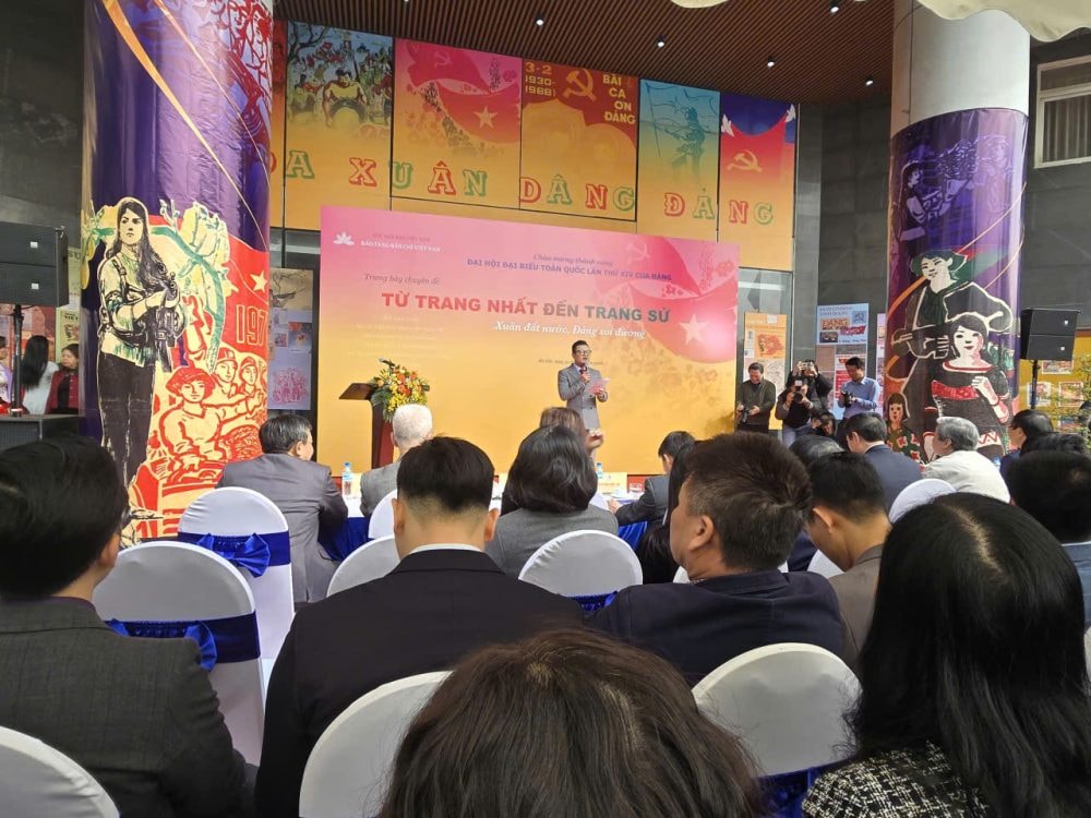 Trưng bày “Từ trang nhất đến trang sử” tôn vinh báo chí cách mạng Việt Nam