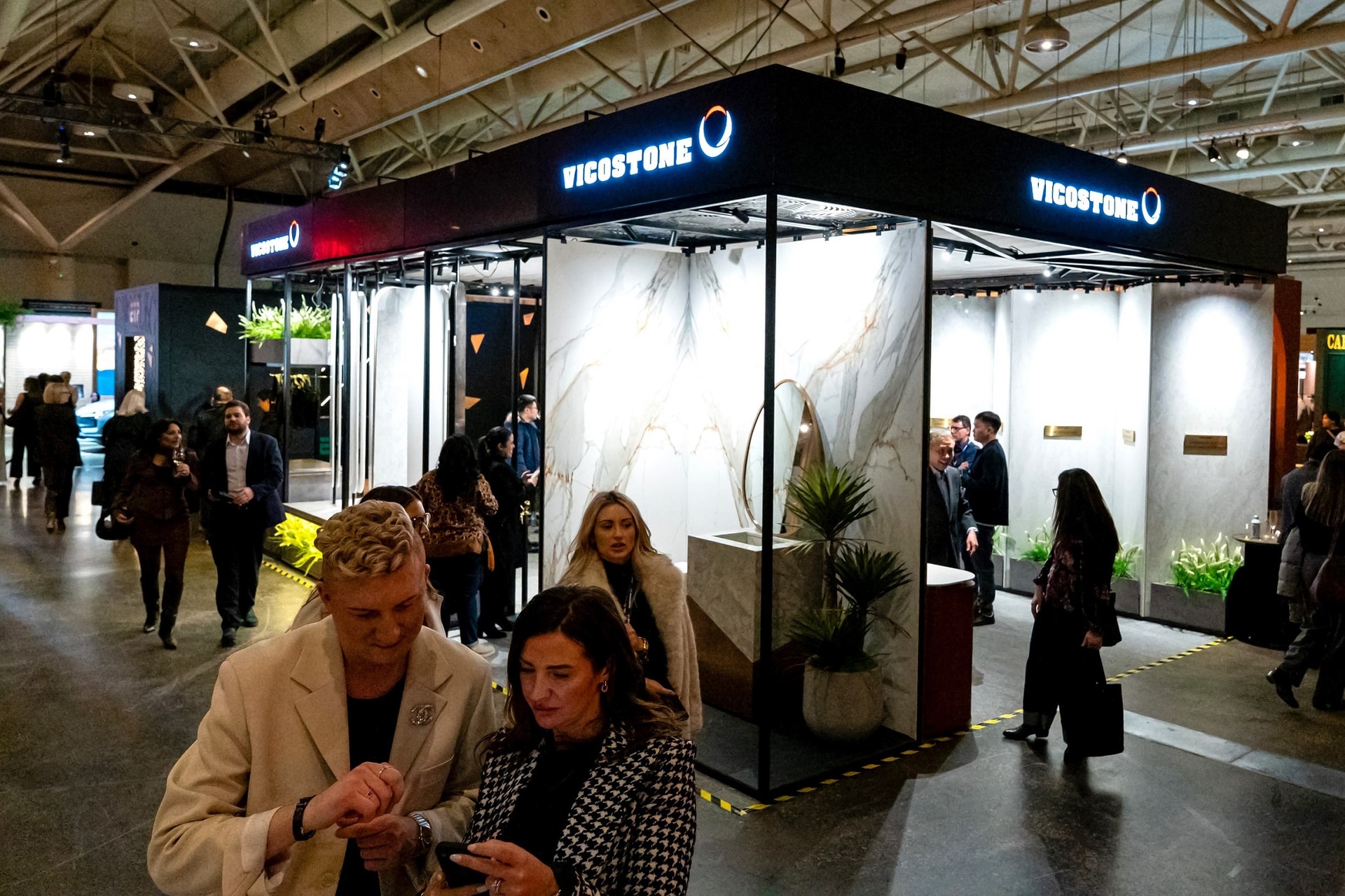Gian hàng Vicostone Canada Inc. tại triển lãm IDS Toronto 2026