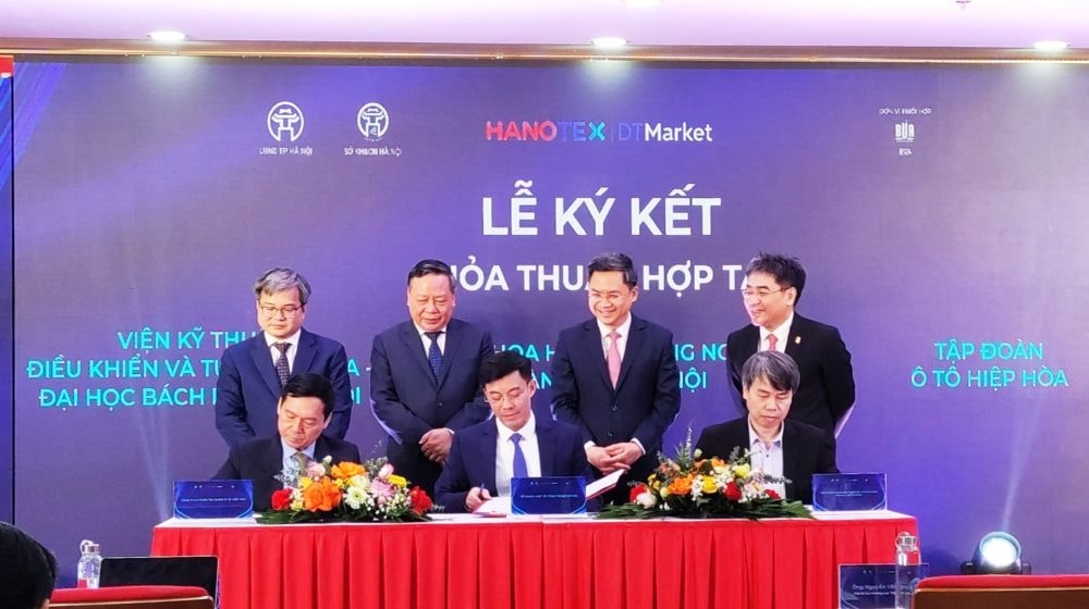 Hà Nội ra mắt Sàn Giao dịch công nghệ và Chợ Chuyển đổi số