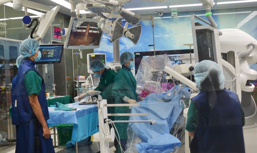 Cần giảm thủ tục kỹ thuật và mở rộng ưu đãi cho y tế tư nhân