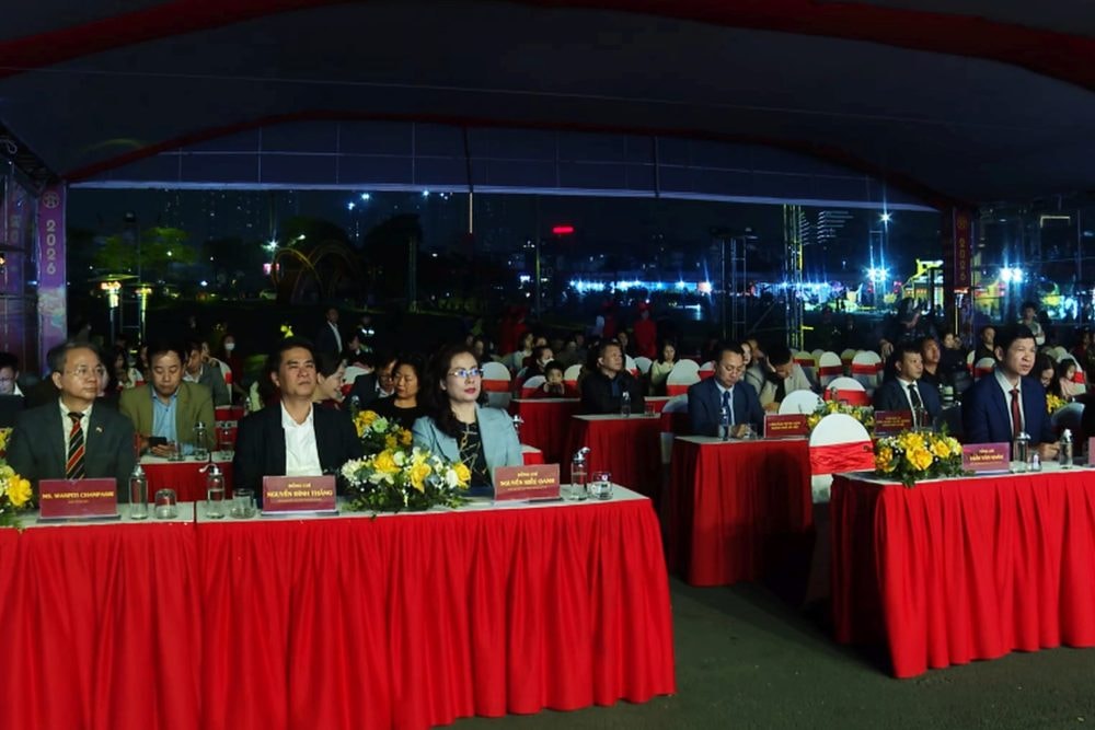 Đại Biểu Dự Lễ Khai Mạc