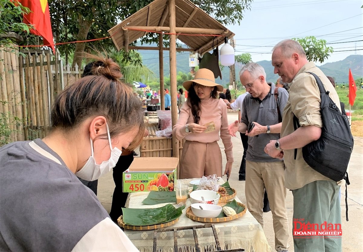 Tạo “đường băng” cho du lịch cất cánh