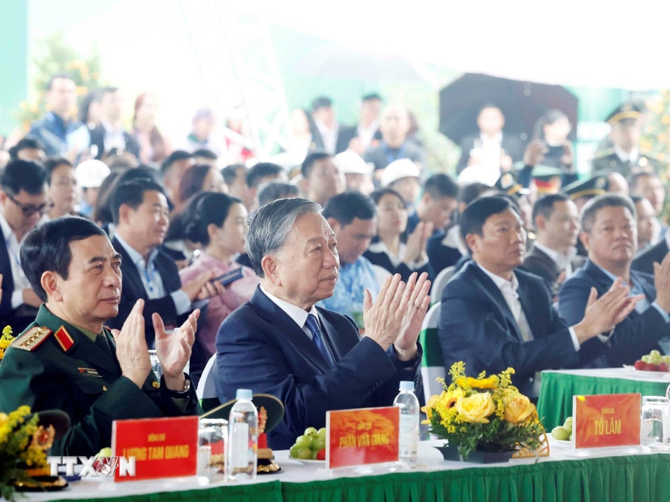 Tổng Bí thư Tô Lâm: Nuôi dưỡng tình yêu thiên nhiên trong mỗi người, nhất là thế hệ trẻ- Ảnh 1. Tổng Bí thư Tô Lâm: Nuôi dưỡng tình yêu thiên nhiên trong mỗi người, nhất là thế hệ trẻ- Ảnh 1.