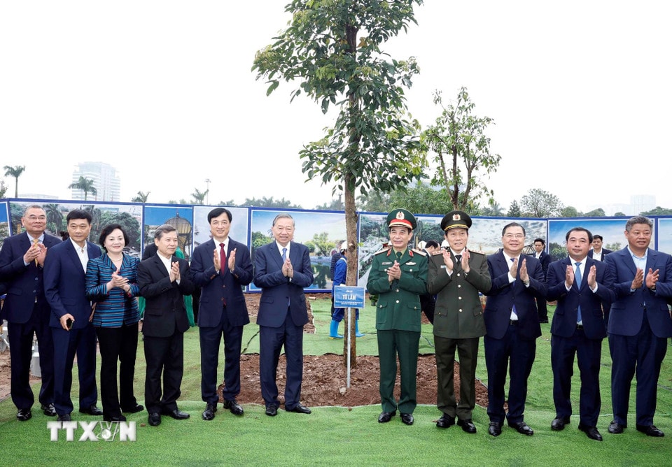 Tổng Bí thư Tô Lâm: Nuôi dưỡng tình yêu thiên nhiên trong mỗi người, nhất là thế hệ trẻ- Ảnh 5. Tổng Bí thư Tô Lâm: Nuôi dưỡng tình yêu thiên nhiên trong mỗi người, nhất là thế hệ trẻ- Ảnh 5.