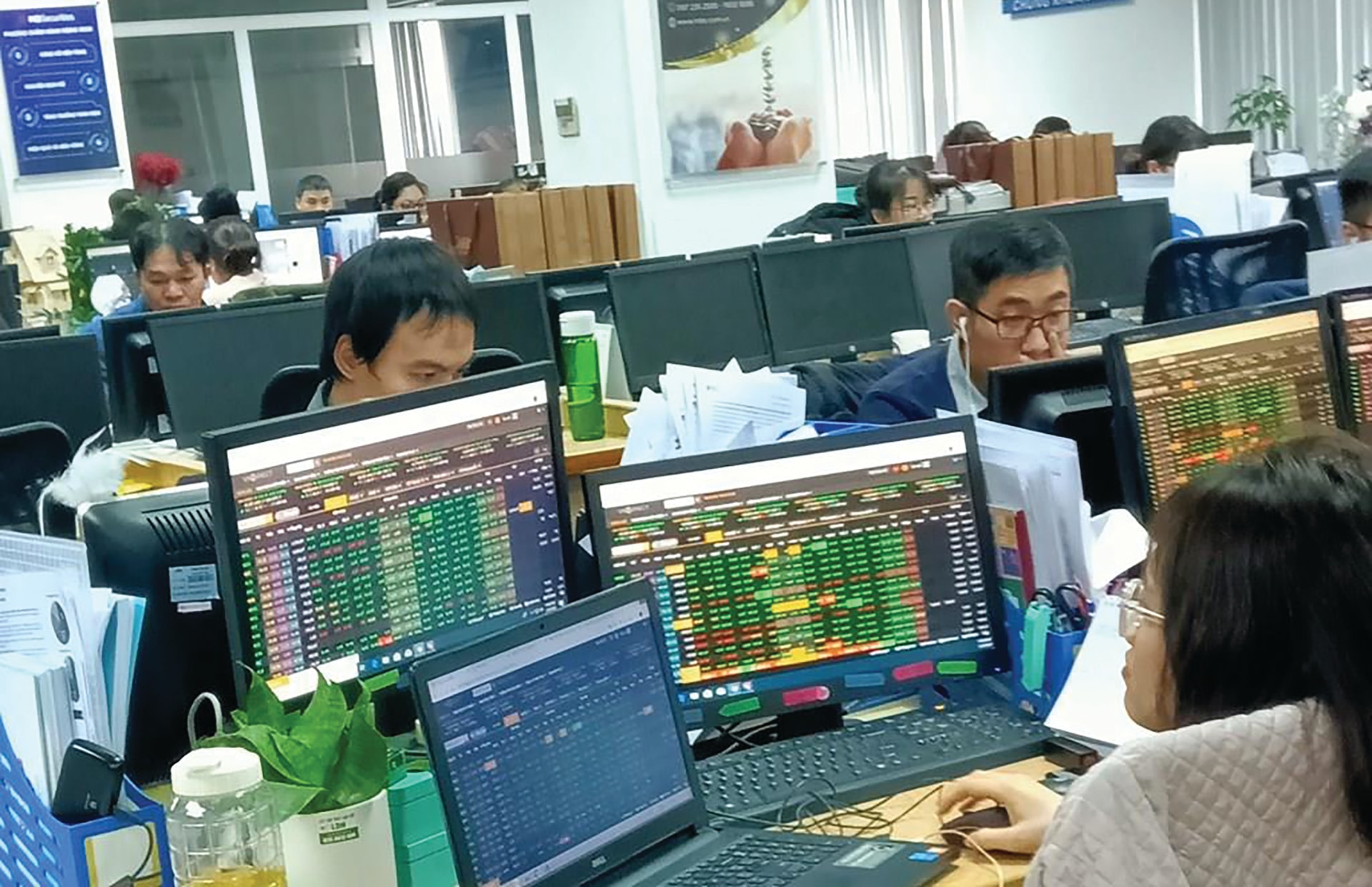 “Bắt sóng” cổ phiếu dầu khí