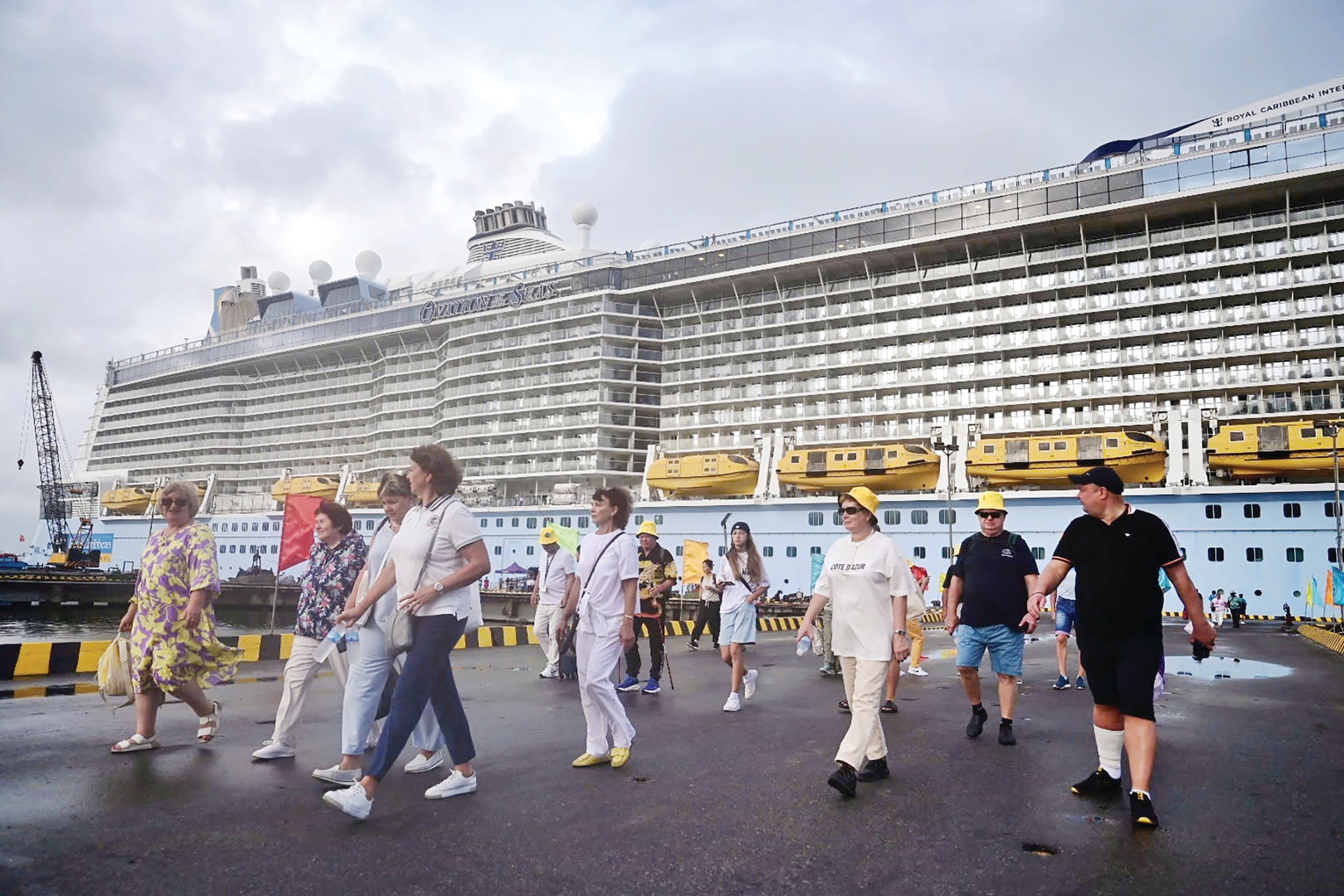 Đòn bẩy chính sách đưa du lịch vượt kỷ lục