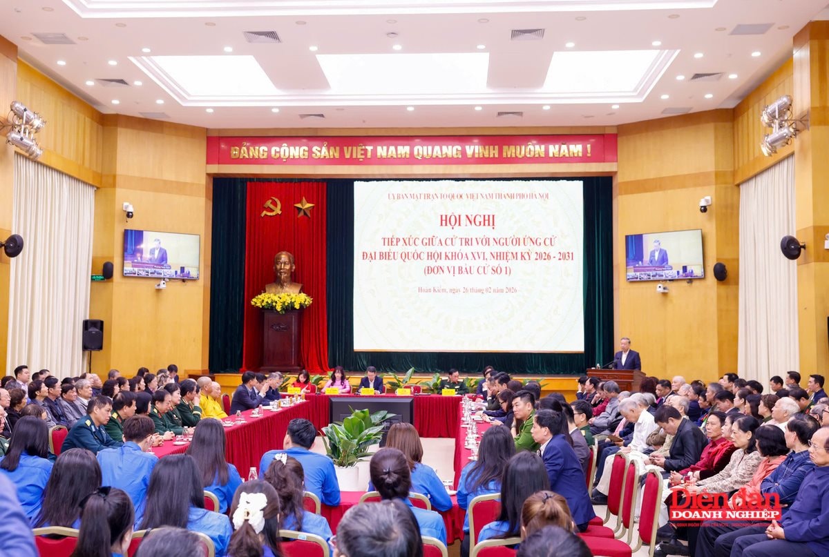 Toàn cảnh hội nghị diễn ra vào sáng ngày 26/2. 