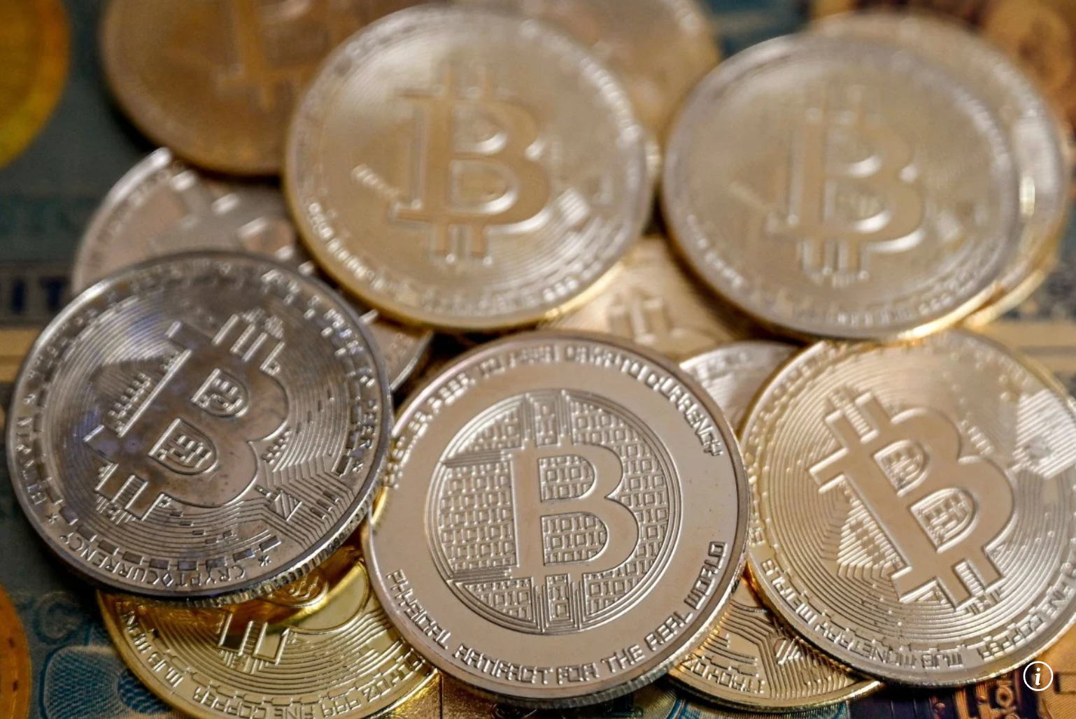 Bitcoin vượt 72.000 USD/BTC, “bẫy tăng giá” hiện hữu