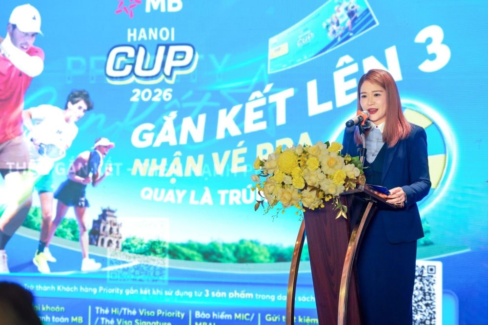 Nguyễn Thị Việt Nga Giám đốc Marketing Mb (2)