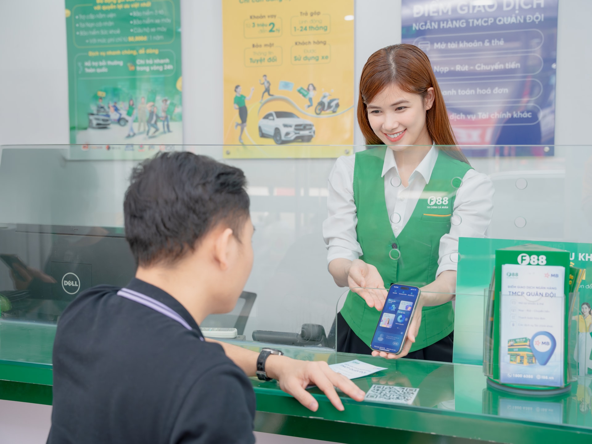 Ảnh bài Deloitte 2