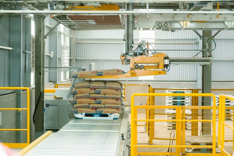 Dây chuyền sản xuất của xi măng sông Gi