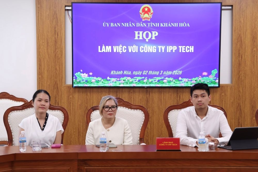 ong William Hiếu Nguyễn_Tổng Giám đốc IPPG Technology cùng công sự