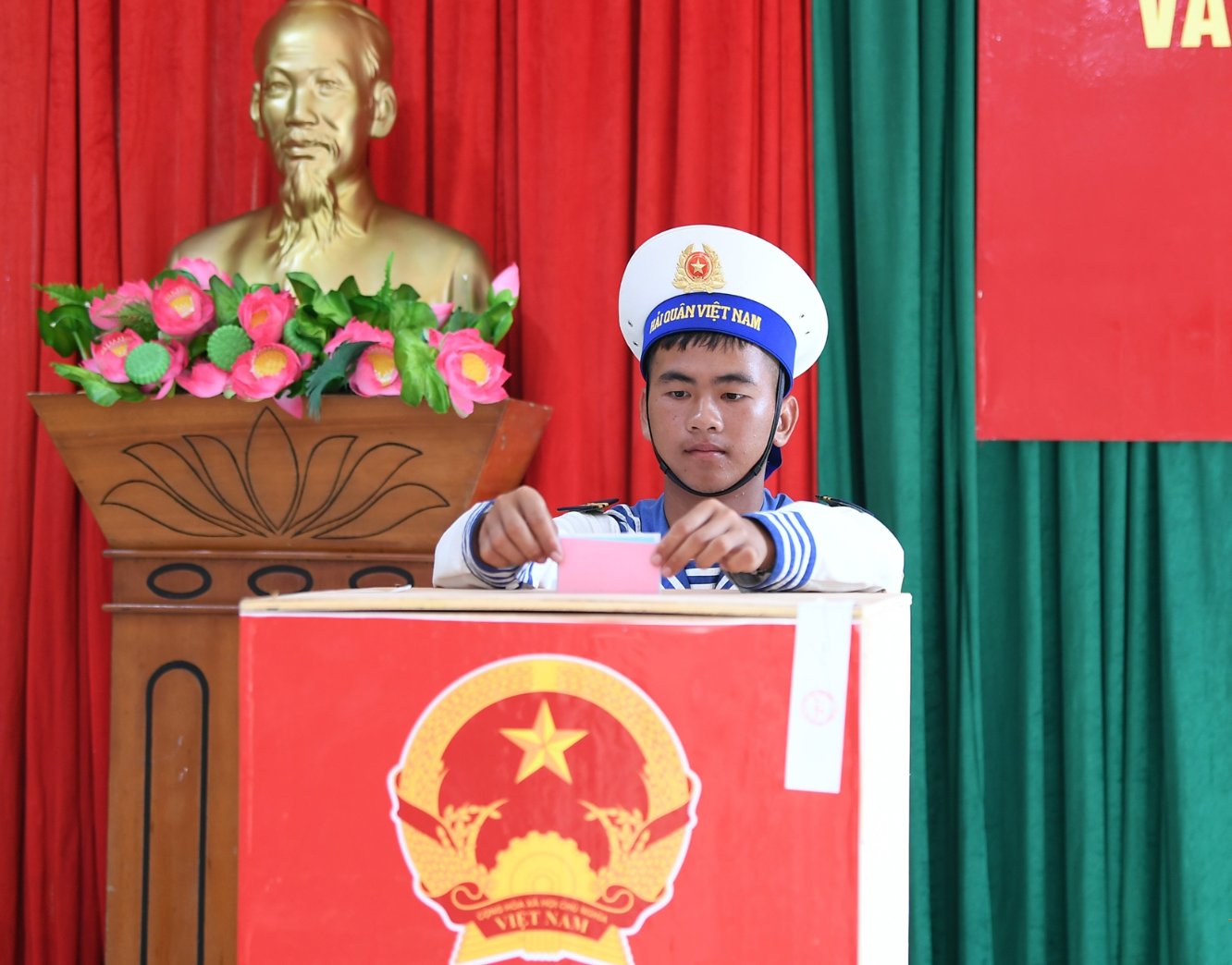 Ảnh chụp Màn hình 2026-03-12 lúc 15.57.42