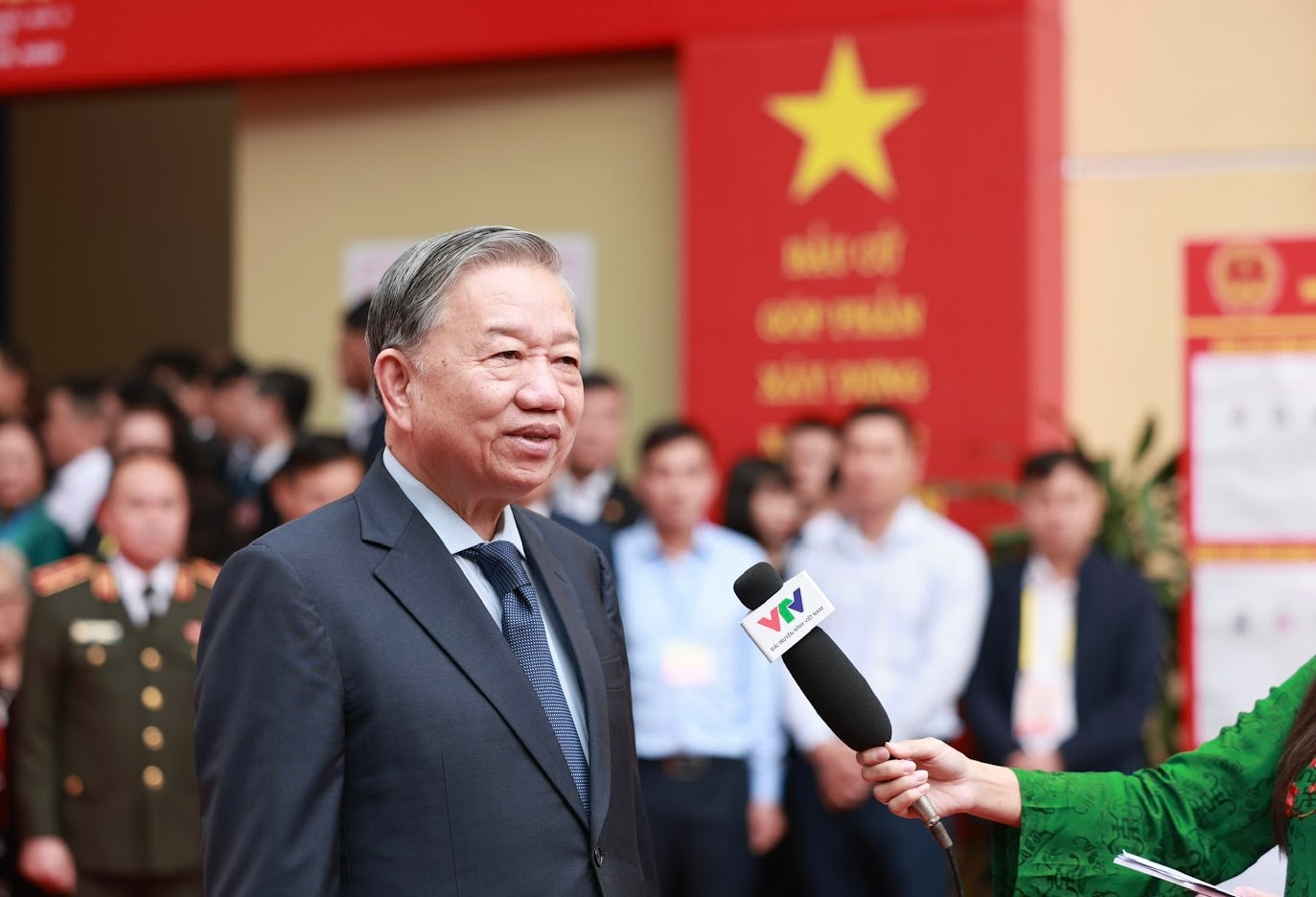 Tổng Bí thư Tô Lâm bỏ phiếu bầu cử đại biểu Quốc hội, HĐND các cấp tại phường Ba Đình, Hà Nội- Ảnh 7. Tổng Bí thư Tô Lâm bỏ phiếu bầu cử đại biểu Quốc hội, HĐND các cấp tại phường Ba Đình, Hà Nội- Ảnh 7.