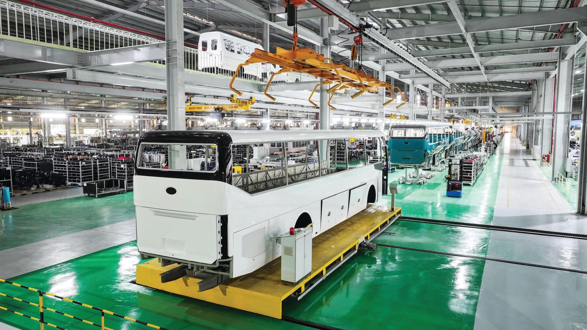 Ô tô thương hiệu Việt đang tiến về phía trước