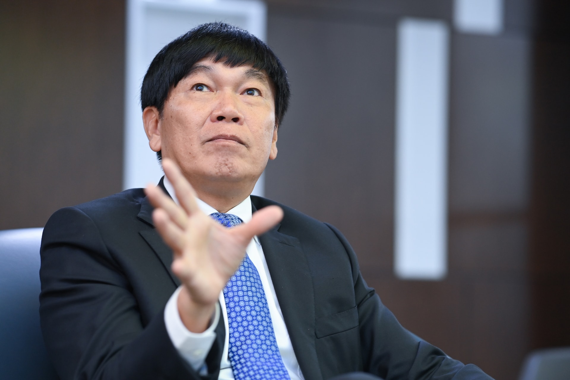 tỷ phú ảnh 3 ty phu anh 3