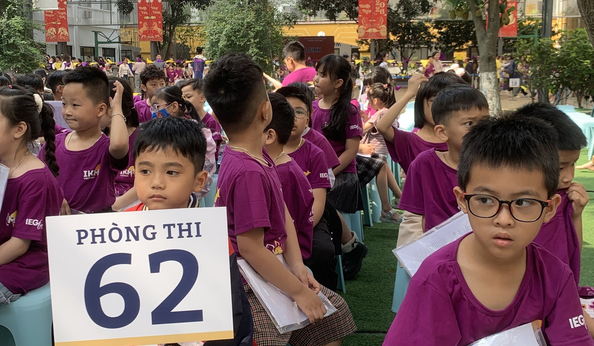 ảnh thi sinh dự thi tại trường may Academy (2)