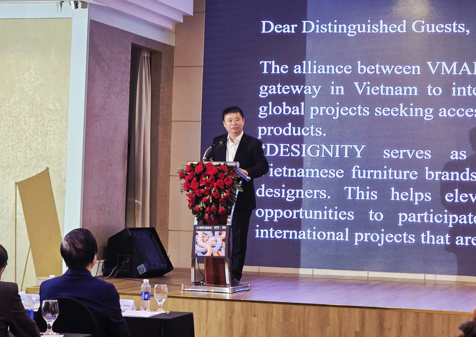 Ông Trần Ngọc Liêm, Giám đốc Liên đoàn Thương mại và Công nghiệp Việt Nam -VCCI chi nhánh TP.HCM phát biểu