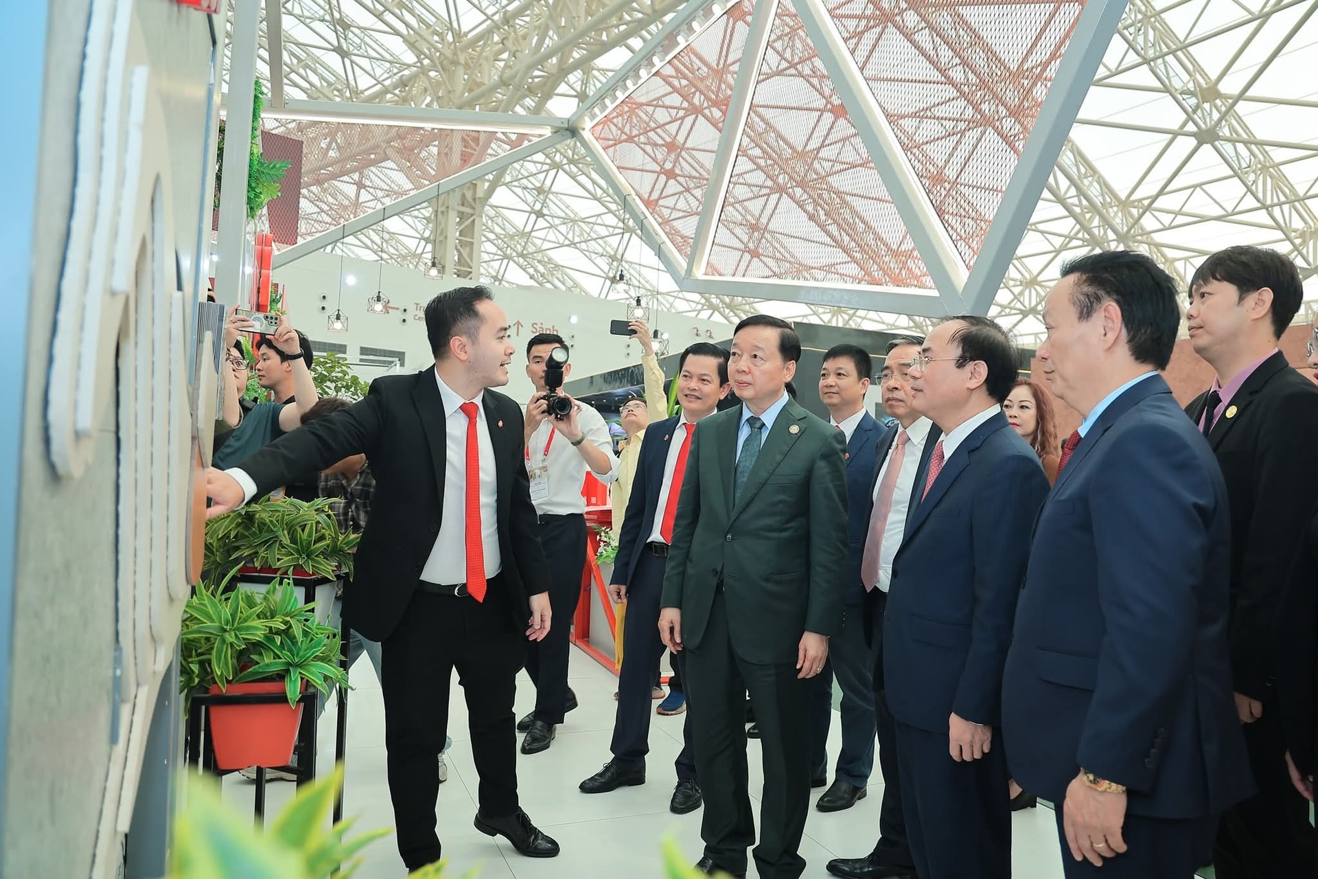 ảnh triển lãm Vietbuild lần thứ nhất (3)