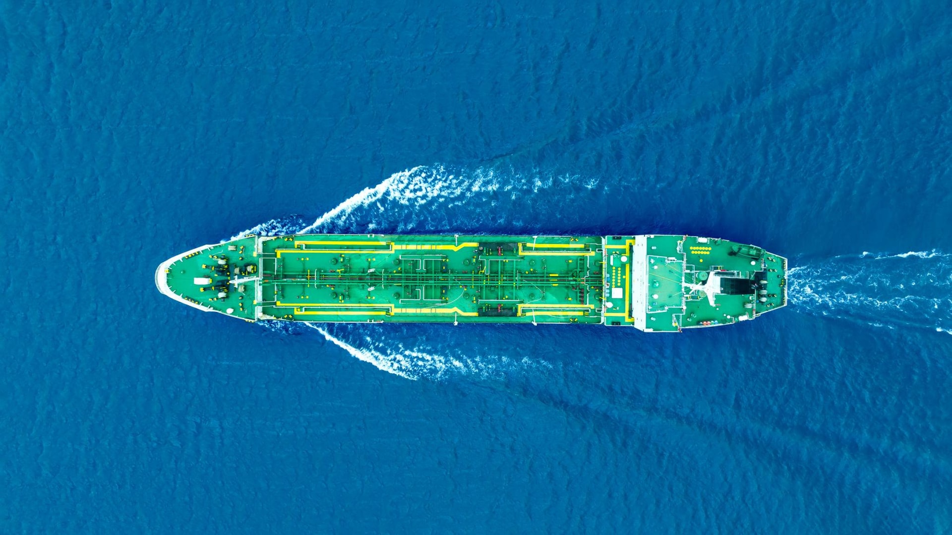 Tín hiệu giá dầu giảm, Việt Nam bớt áp lực chi phí