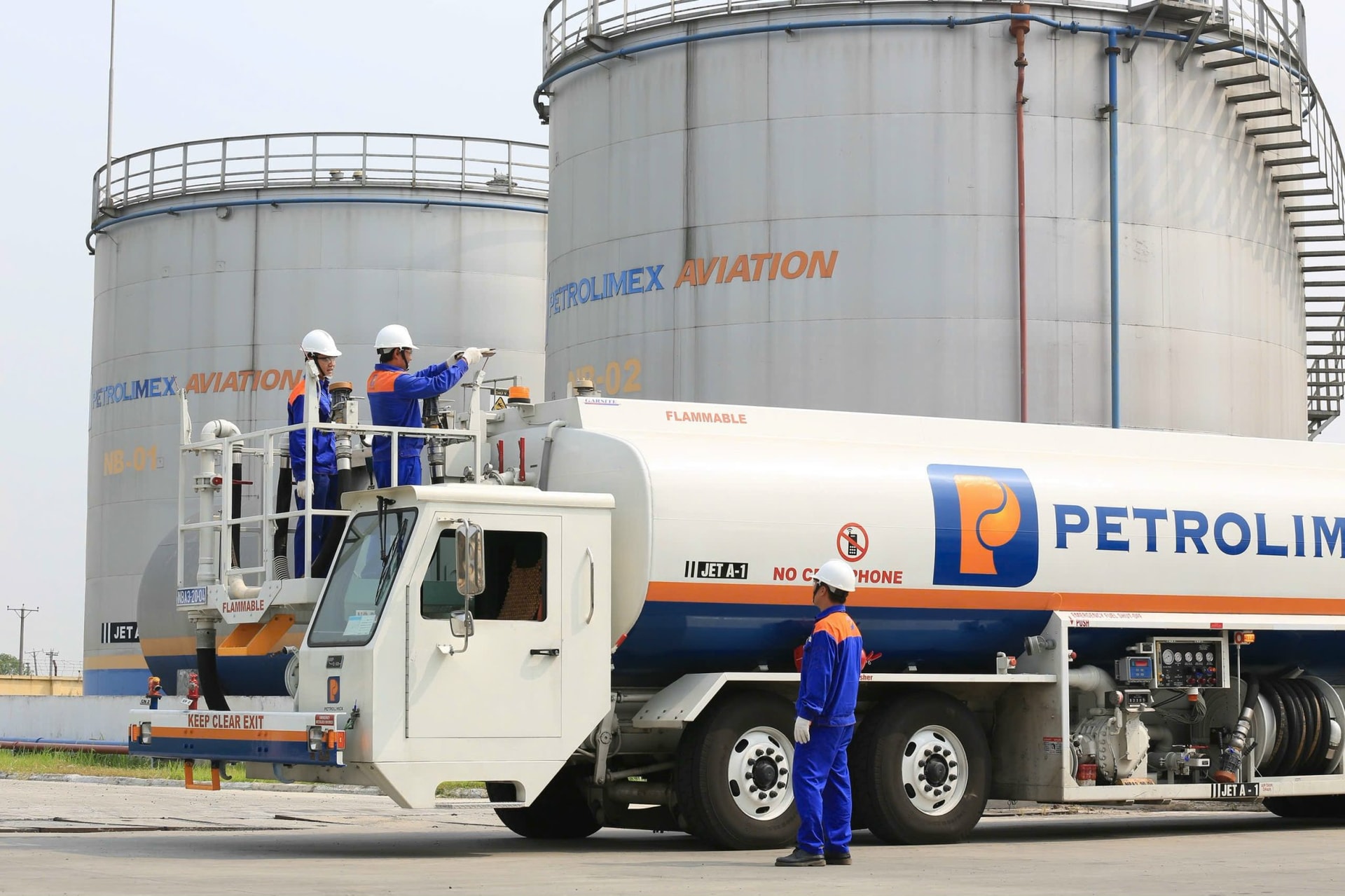 Petrolimex Aviation 2